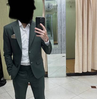 Clothes made at A Dong Silk, photo by a customer (Leshaf A)