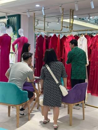 Clothes made at Ao Dai Couture by Anna Hanh Le, photo by a customer (Jax Nguyen)