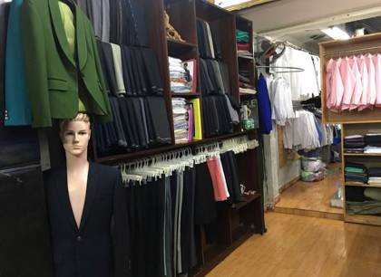 Clothes made at Bá Vĩ Tailor, photo by a customer (Bích Quyên Lê Thị)