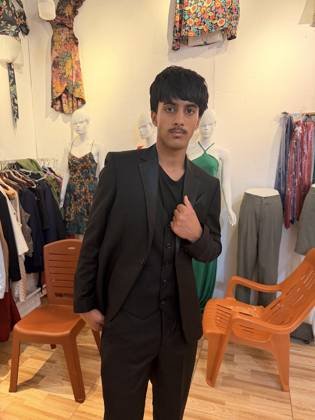 Clothes made at BAO AN 2 tailor, photo by a customer (Amber Alko)