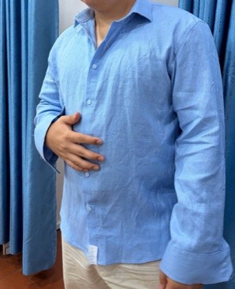 Clothes made at Bari Tailor, photo by a customer (Ramon Sanoria)
