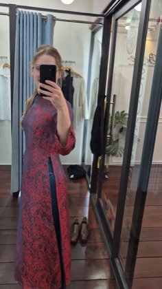 Clothes made at Be Be Tailor 2, photo by a customer (Jacqueline Gislai)
