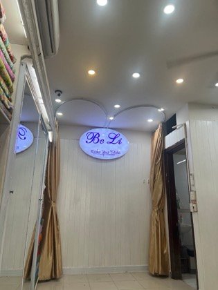 Clothes made at Be Li Tailor, photo by a customer (Franca Kremer)