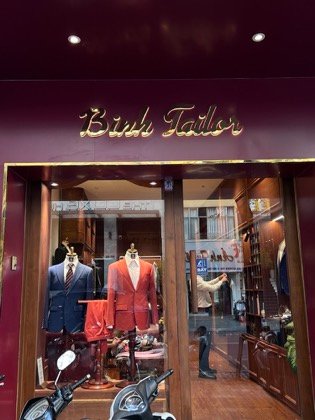 Clothes made at Binh Tailor, photo by a customer (M W)