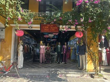 Clothes made at Blue Chic Tailor Hoi An, photo by a customer (Fabio Concudu)