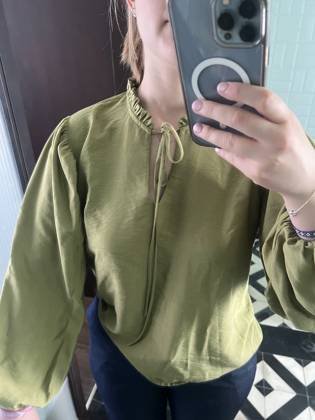 Clothes made at Điệu collection, photo by a customer (Sina Rønnevik)