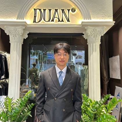 Clothes made at DUAN Tailor, photo by a customer (Jason W)