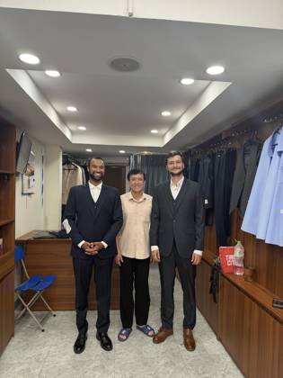 Clothes made at Duc Minh Tailor, photo by a customer (Wauthier Quarles)