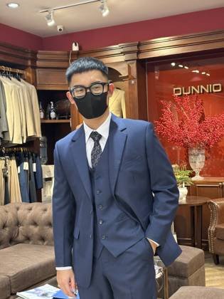 Clothes made at Dunnio by Duy Nguyen, photo by a customer (Huy Tran)