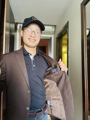 Clothes made at Faifo Tailor Viet Nam, photo by a customer (Bonheur Le)