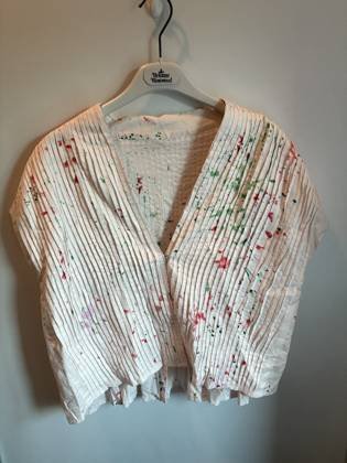 Clothes made at Feelingsilk, photo by a customer (Hangkin Lokfu)