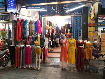Clothes made at Grace garments, photo by a customer (阮進芳)