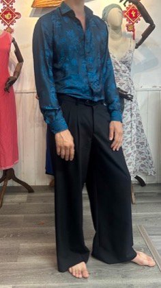 Clothes made at Kim Hien tailor, photo by a customer (Raf)