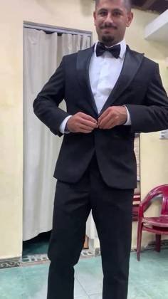 Clothes made at Line Tailor Hoi An, photo by a customer (TNTv)