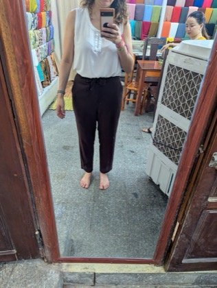 Clothes made at Lộc lộc Tailor &clothshop, photo by a customer (Lya Rodríguez)