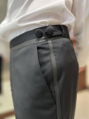 Clothes made at MINH QUANG Hanoi, photo by a customer (T Nguyen)