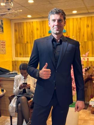 Clothes made at Nhà may Minh Quy Veston-Blazer, photo by a customer (Fatma)