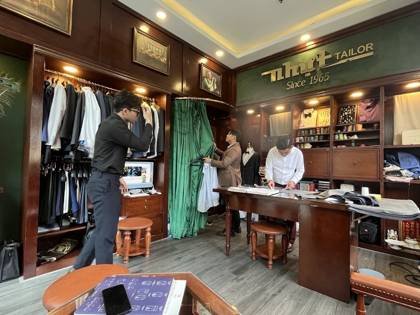 Clothes made at Nhut Bespoke Tailor, photo by a customer (Jay C)