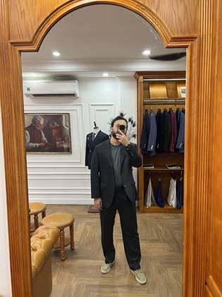 Clothes made at Nhựt Tailor Tràng Tiền, photo by a customer (ZAKARIA ABBAS)