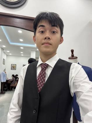 Clothes made at Paul Tailor, photo by a customer (Thiện L.C.H.)