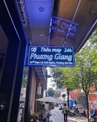 Clothes made at Phương Giang Tailor, photo by a customer (sarajL8851HQ)