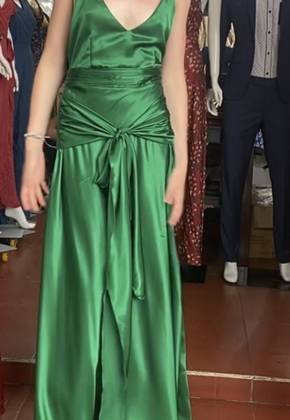 Clothes made at Phuong Na Tailor, photo by a customer (Celia J)