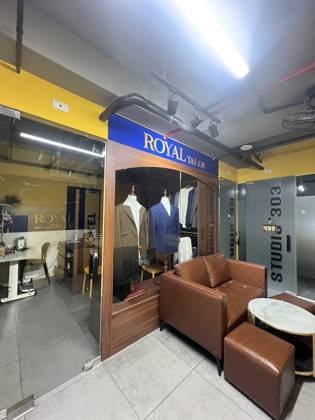 Clothes made at Royal Bespoke Tailor, photo by a customer (Mạc Lê Phương Thảo)