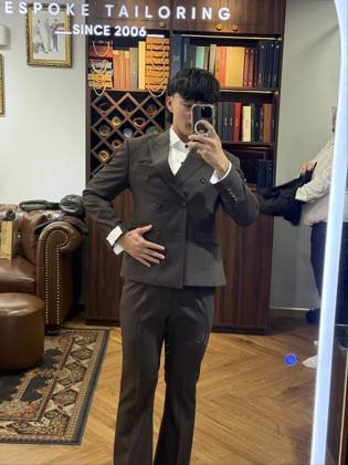 Clothes made at SARTOLAD Tailor, photo by a customer (Jordan L)