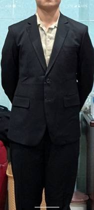 Clothes made at Shop Thúy SG 321, photo by a customer (Patrick Wu)