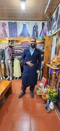 Clothes made at Sunny Tailor ( shop vải Hoa Nắng ), photo by a customer (shashank arya)