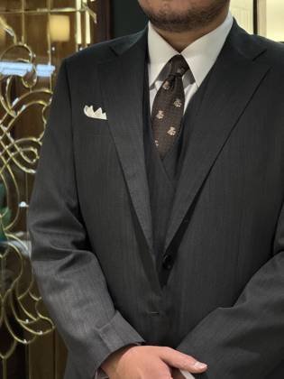 Clothes made at Thaicom Tailoring, photo by a customer (Ánh Nguyễn)