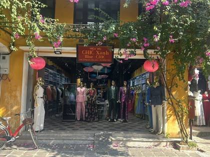 Clothes made at THAO Atelier, photo by a customer (Fabio Concudu)