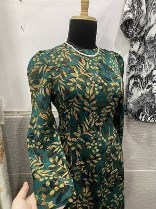 Clothes made at Tiệm May Kim Cương, photo by a customer (Kim Thư Nguyễn)