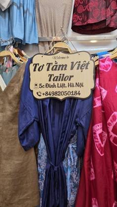 Clothes made at Tơ Tằm Việt Tailor, photo by a customer (Jas Bm)