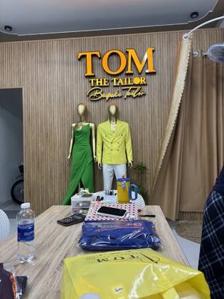 Clothes made at TOM The Tailor Hoi An, photo by a customer (F)