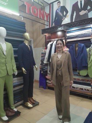 Clothes made at Tony The Tailor, photo by a customer (濱口沙耶香)
