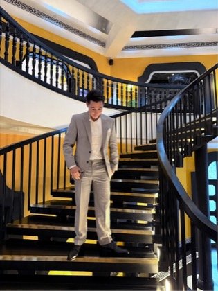 Clothes made at Tre Tailor, photo by a customer (Kenji Kamei)