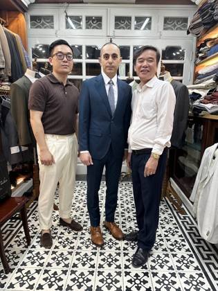 Clothes made at Văn Hùng Tailor, photo by a customer (Gorgin Arasteh)
