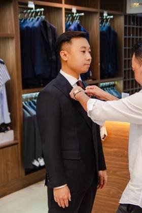 Clothes made at Veston Ngọc Lan, photo by a customer (Mítt)