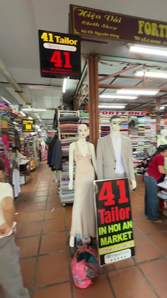 41 Tailor Hoi An Cloth Market, tailor for dresses and tops in Hoi An — photo 4 of 6