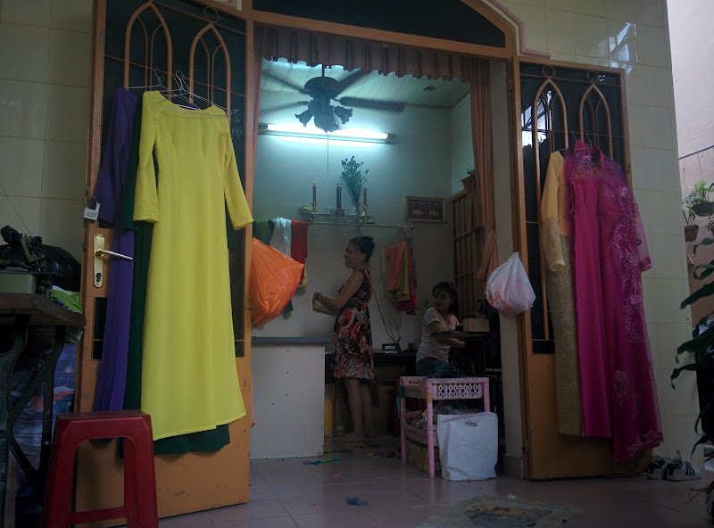 Áo Dài Ngọc Trâm (Vietnamese Traditional Dress Tailor), tailor for ao dai in Nha Trang — photo 2 of 6