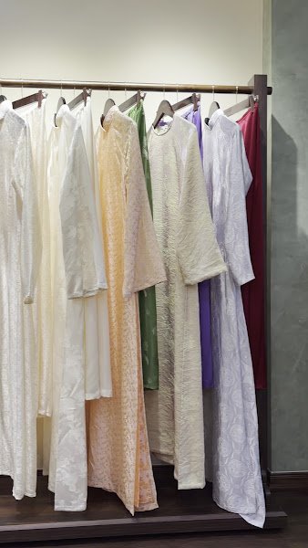 Áo dài Thanh Di, tailor for ao dai and silk in Hanoi — photo 4 of 5