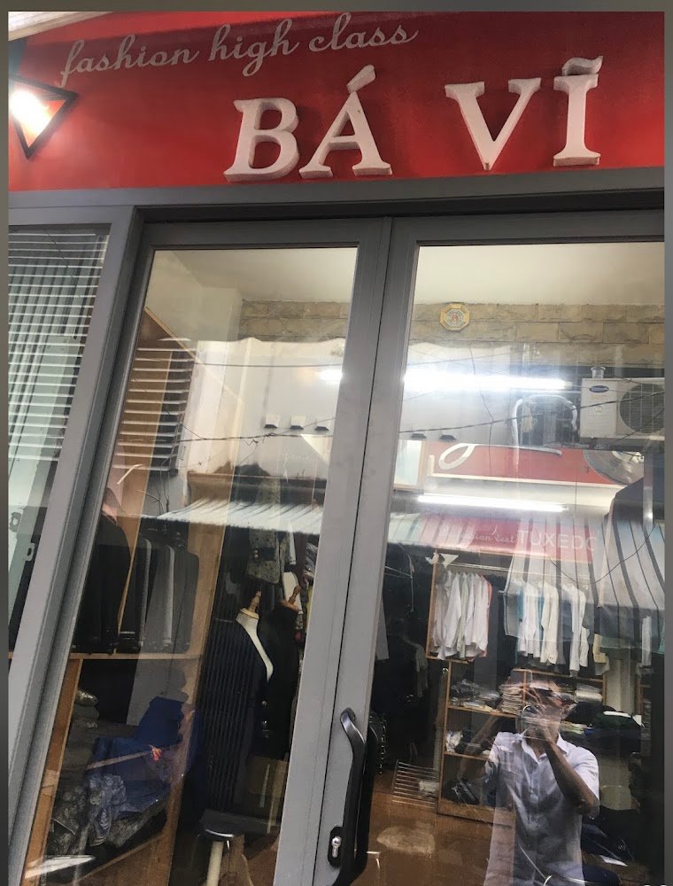 Bá Vĩ Tailor, tailor for suits and wedding suits in Ho Chi Minh City (Saigon) — photo 1 of 6