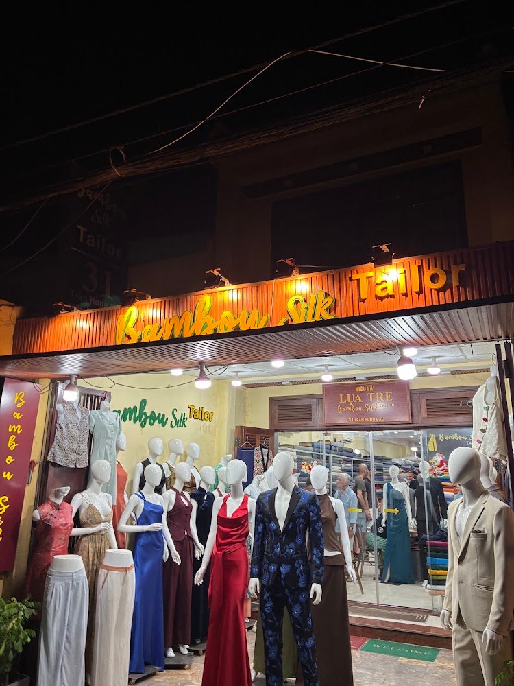 Bambou Silk Tailor Hoi An (Tea's), tailor for silk and linen in Hoi An — photo 1 of 6