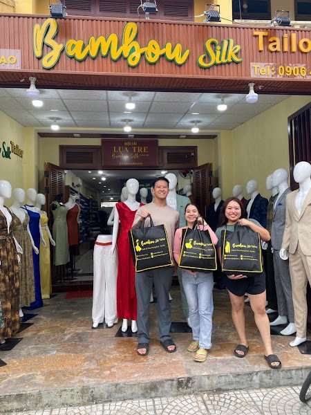 Bambou Silk Tailor Hoi An (Tea's), tailor for silk and linen in Hoi An — photo 5 of 6