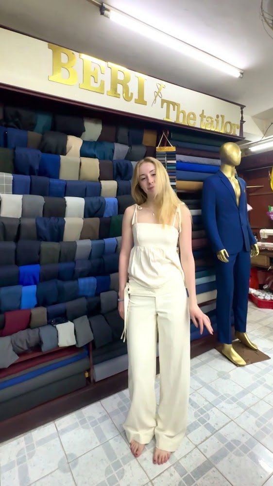 Beri -The Tailor, tailor for dresses and tops in Hoi An — photo 1 of 6