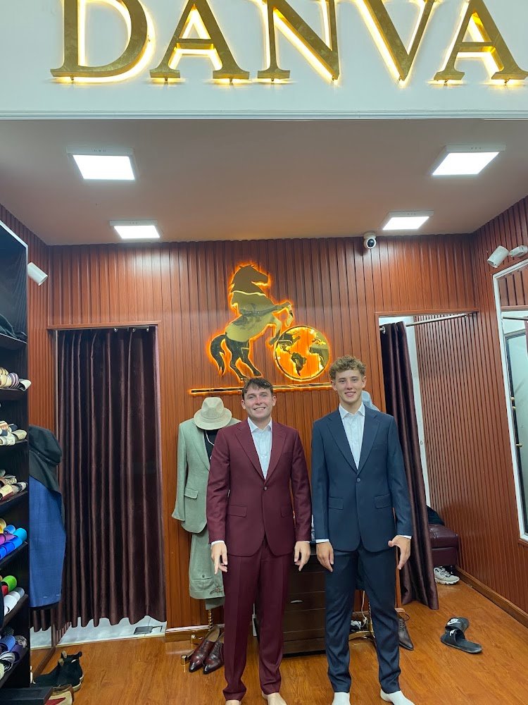 Best Tailor in Hanoi, tailor for suits and shirts in Hanoi — photo 1 of 6