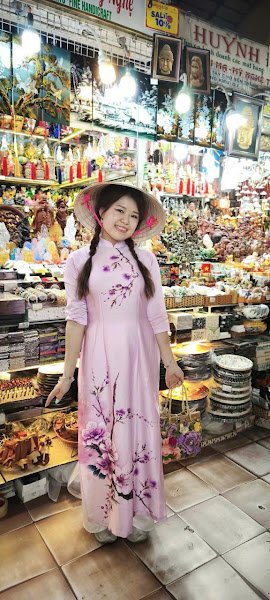 Bich Loan Tailor Ben Thanh, tailor for dresses and occasion dresses in Ho Chi Minh City (Saigon) — photo 4 of 4
