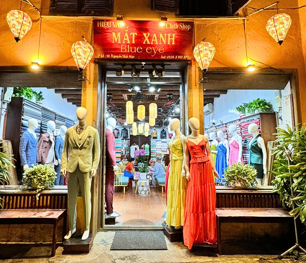 Blue Eye Tailor, tailor for suits and dresses in Hoi An — photo 1 of 6