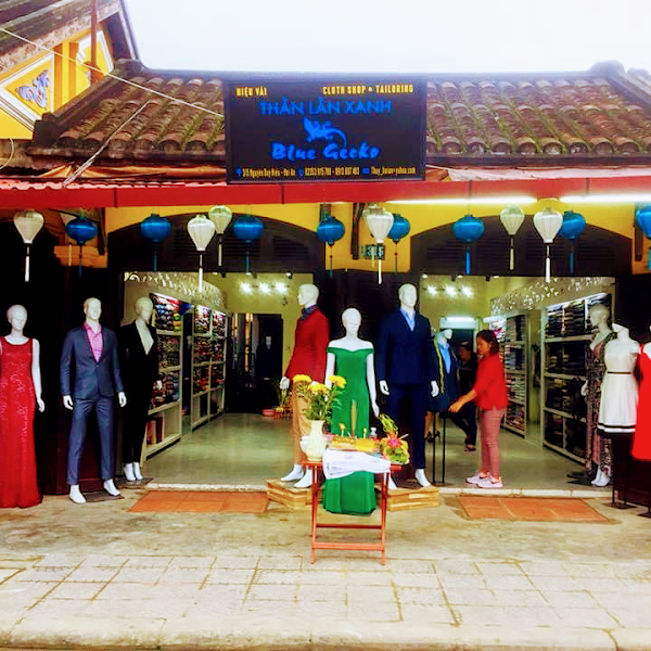 Blue Gecko Tailor Hoi An, tailor for suits and dresses in Hoi An — photo 5 of 6